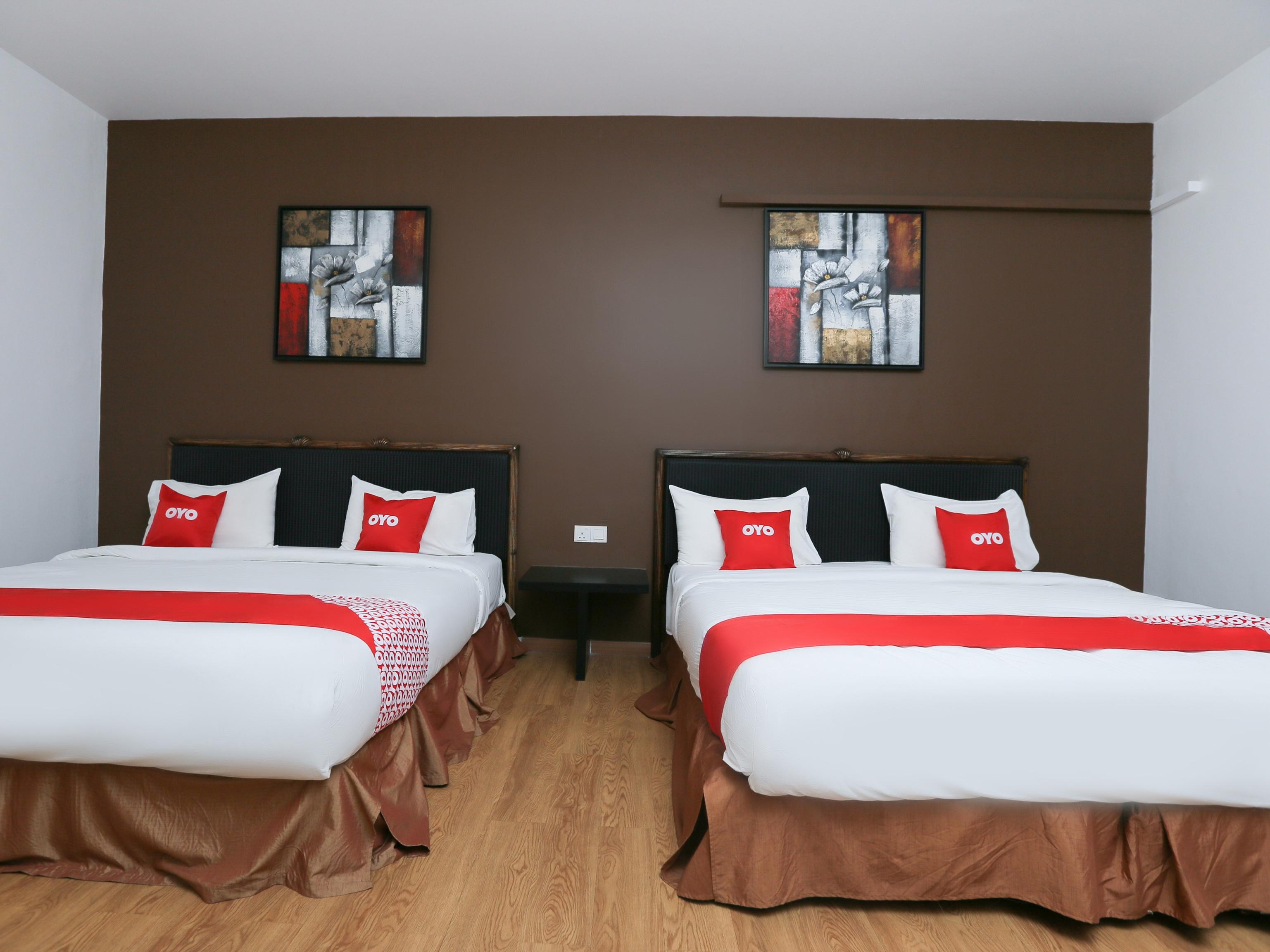 Oyo 89915 East Mount Hotel Kukup Exteriér fotografie