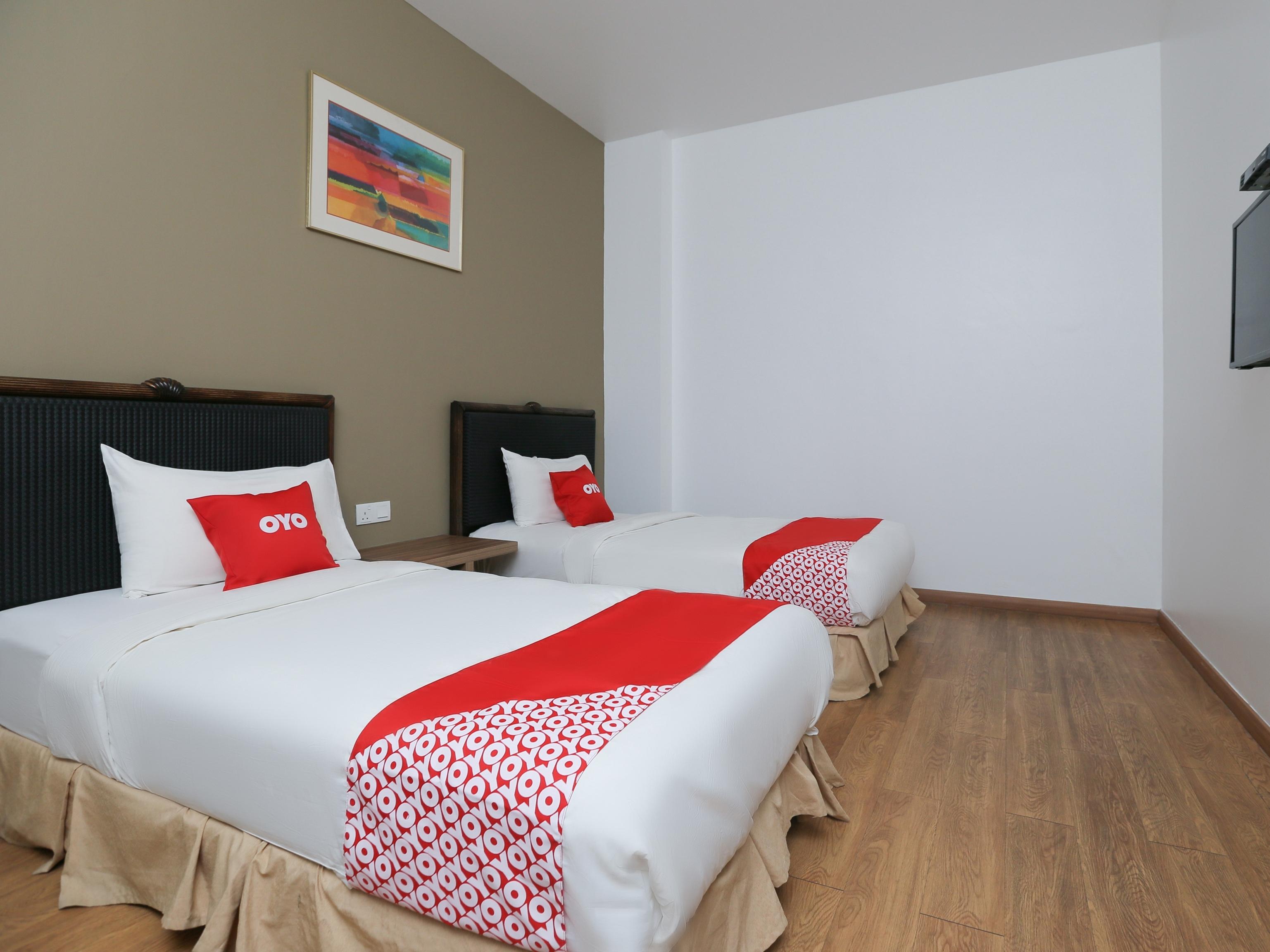 Oyo 89915 East Mount Hotel Kukup Exteriér fotografie