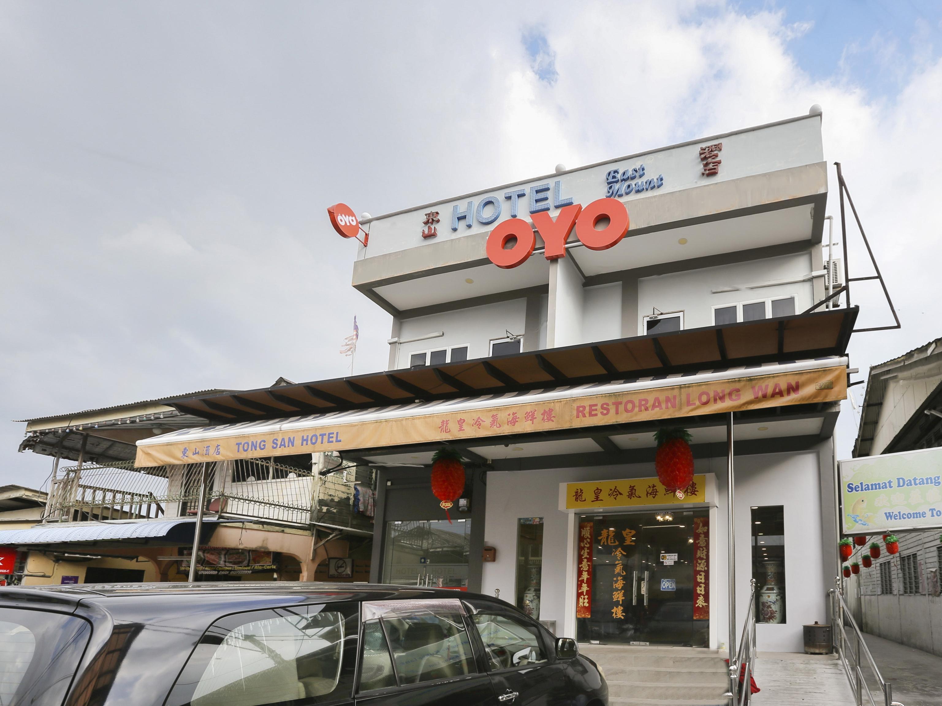 Oyo 89915 East Mount Hotel Kukup Exteriér fotografie