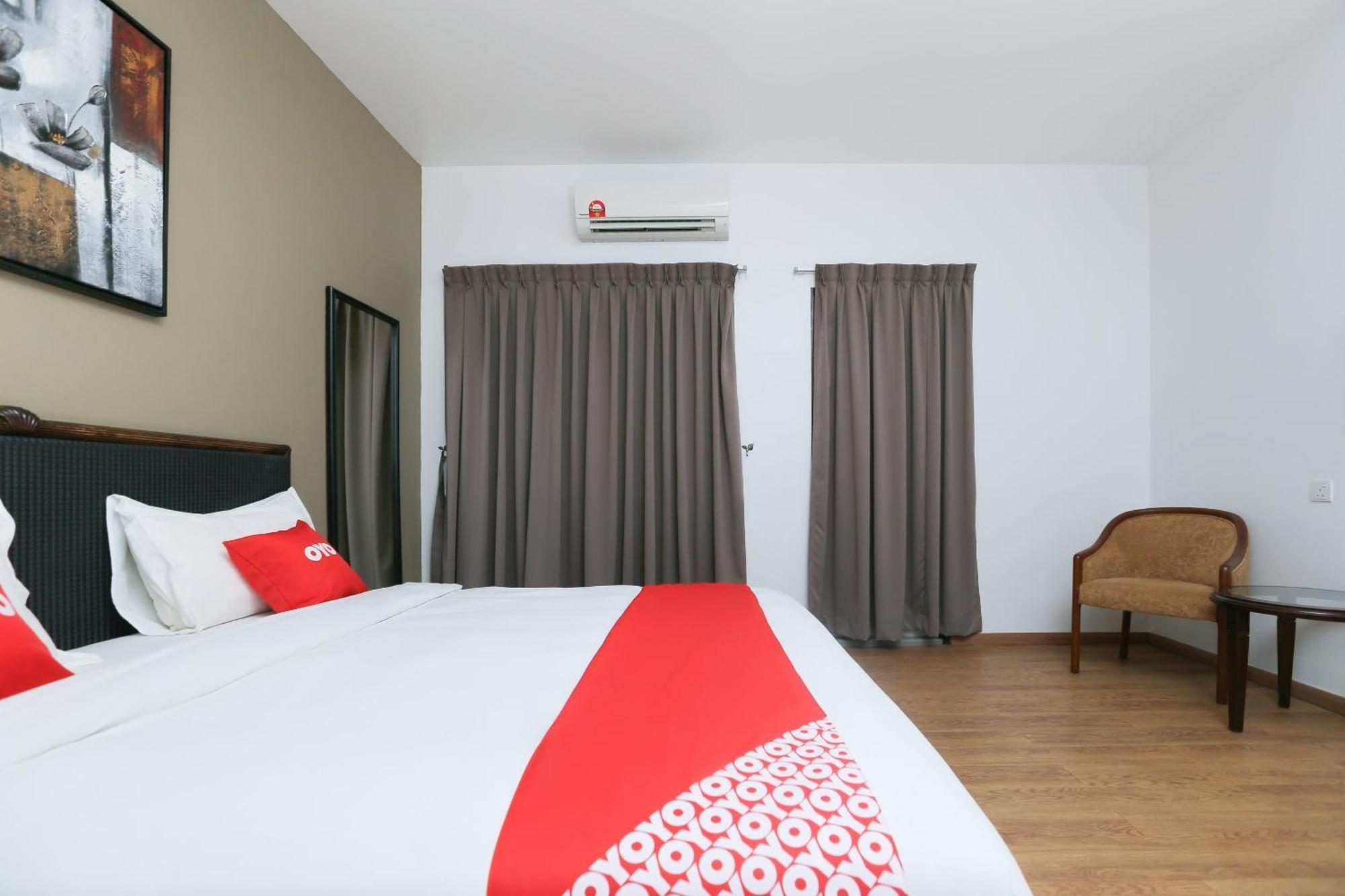 Oyo 89915 East Mount Hotel Kukup Exteriér fotografie