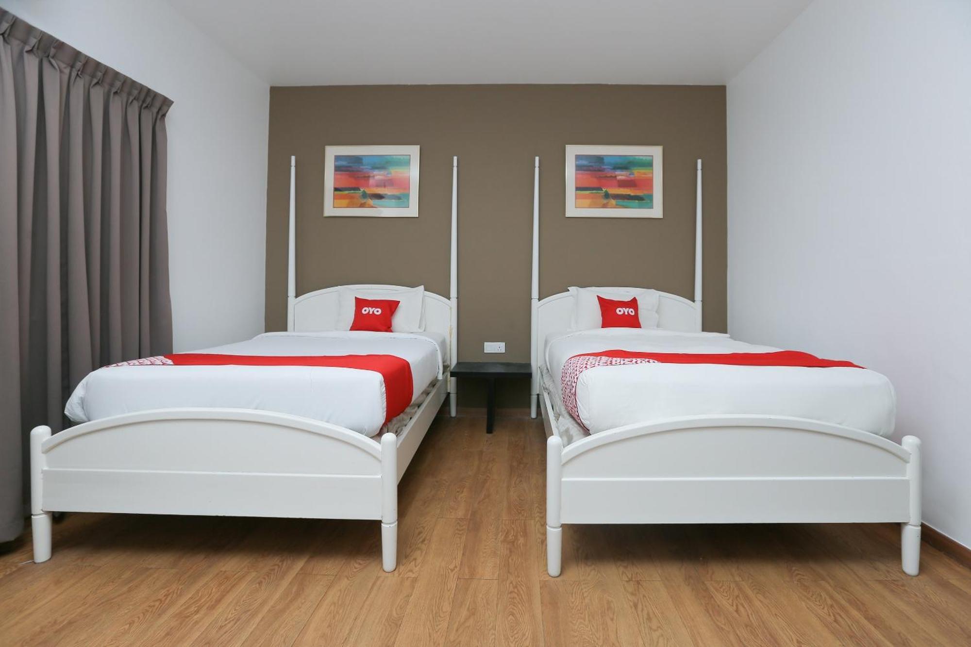 Oyo 89915 East Mount Hotel Kukup Exteriér fotografie